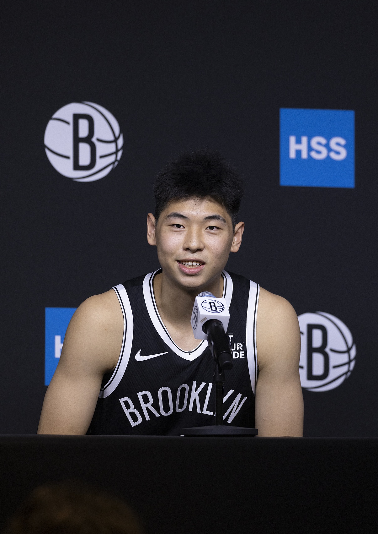 從業(yè)者：只有下個中國球員立足NBA 人群才能持續(xù)將目光聚焦于NBA