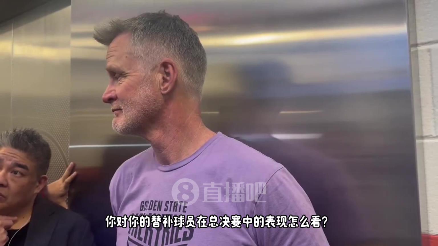 記者：你們替補在總決賽有競爭力嗎？科爾：先別說總決賽，我們想進季后賽